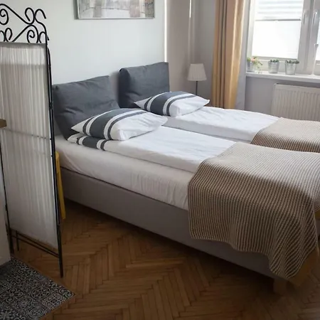 Rondo Mogilskie * Krakow